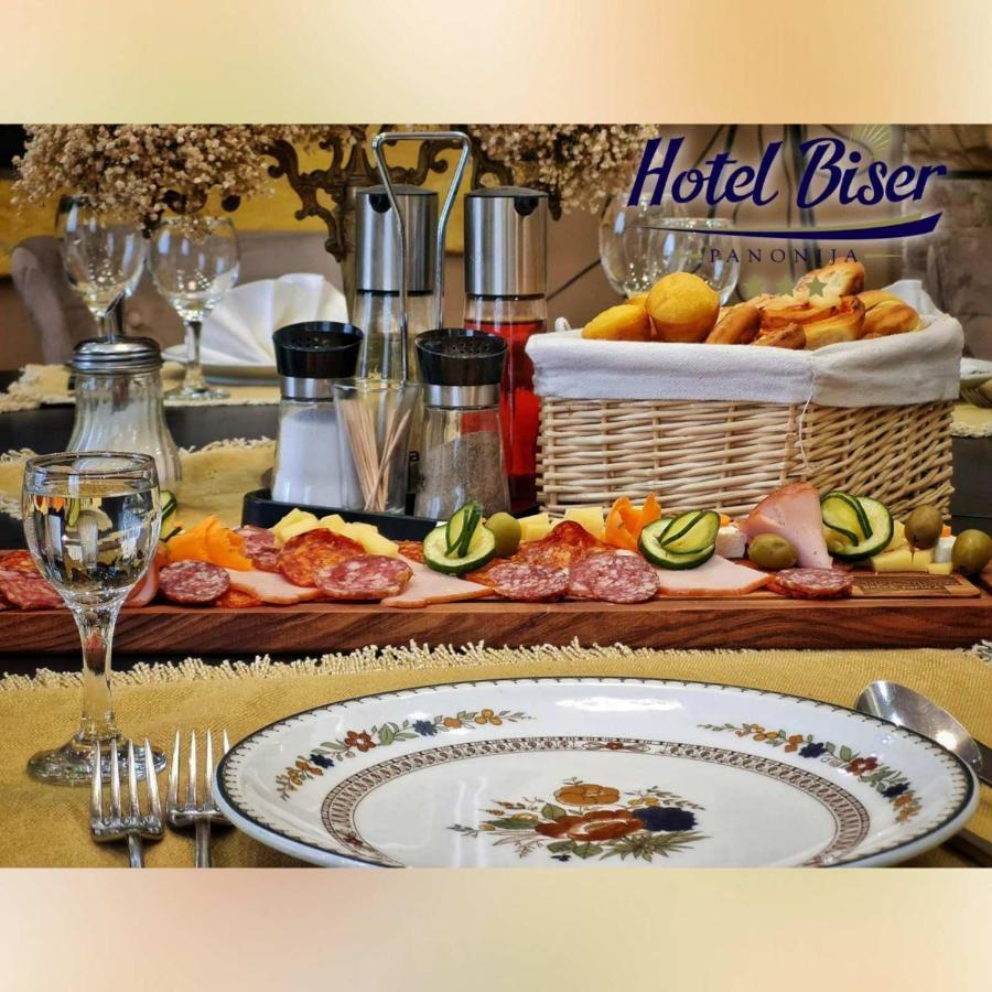 Hotel Biser Panonija Duboka Eksteriør bilde